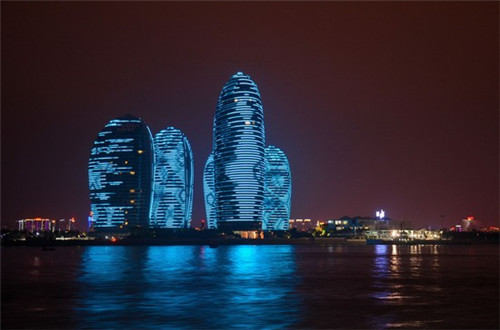 《优选厚底帆布鞋品牌进行代理》